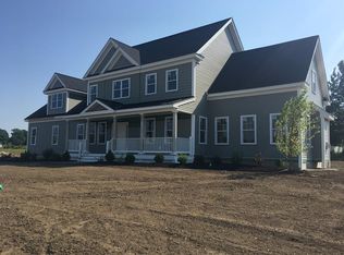 26 Summit Pointe Dr, Holliston, MA 01746