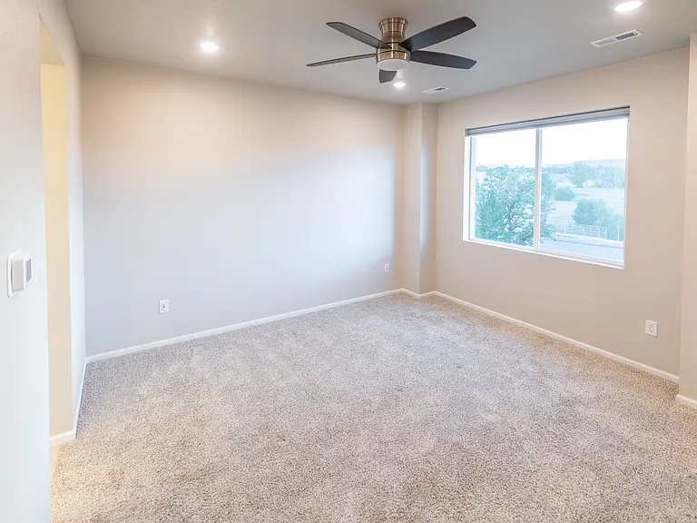 5677 Vivian St — Photo 20