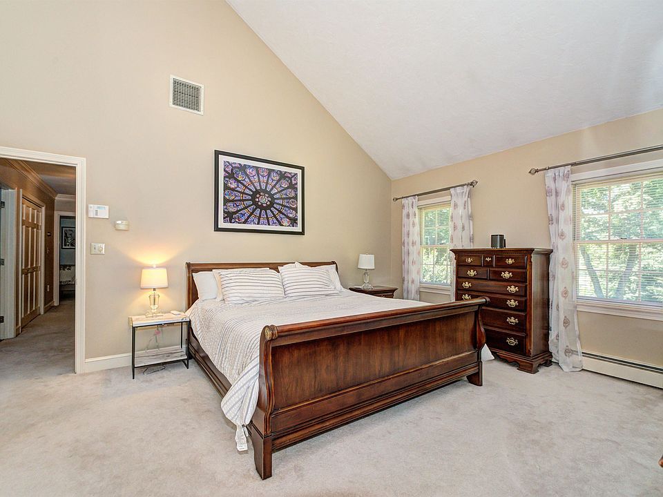 2nd image of 18 Hawthorne Road