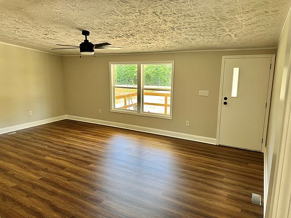 3rd image of 3484 Ridge Rd