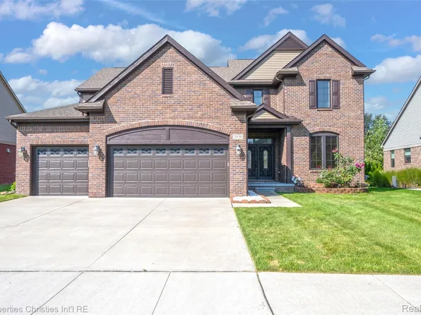3938 Somerset Cir, Rochester Hills, MI 48309