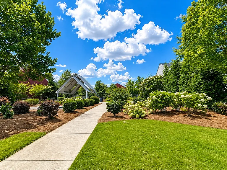 4052 Zilker Park Dr — Photo 32
