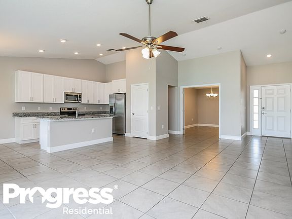 5th image of 290 Beckenham Dr