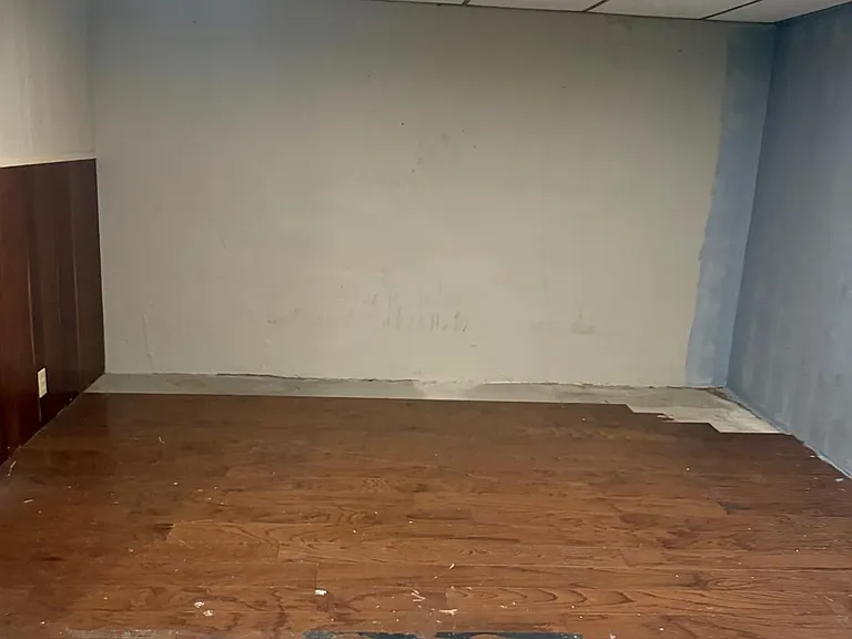 3018 Lincoln Hwy E — Photo 11