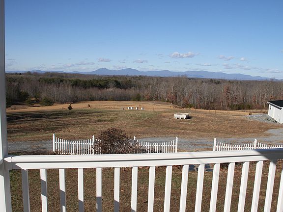 4th image of 15792 Wyatts Way