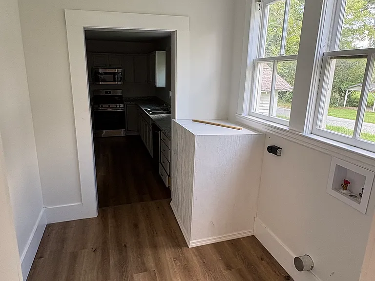 803 W Lafayette St — Photo 6