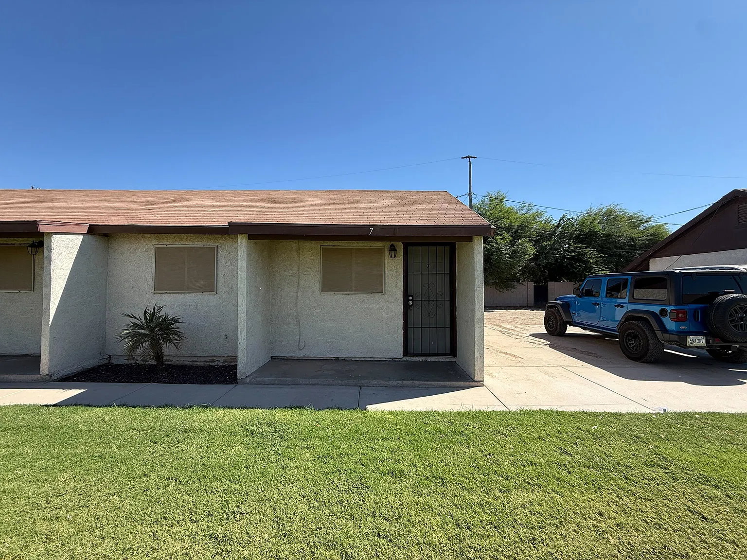 2 bed, $700 — Photo 2
