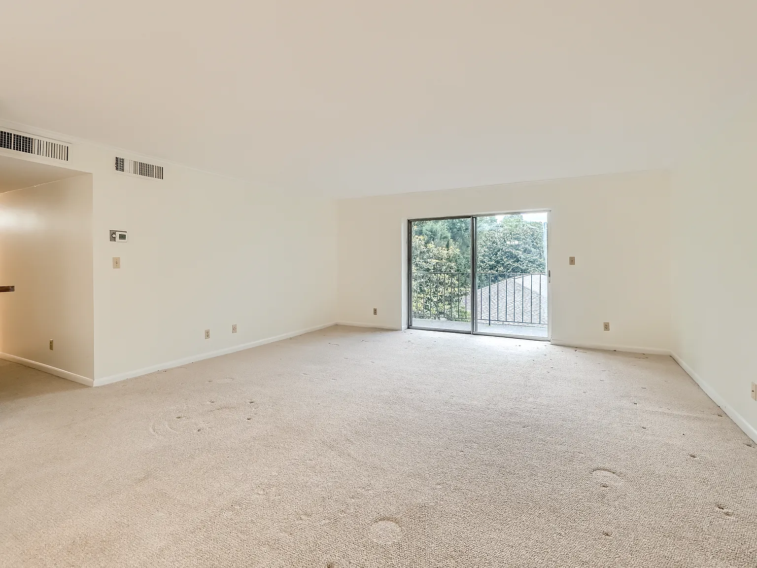 2 bed, 1066 sqft, $2,495 — Photo 2
