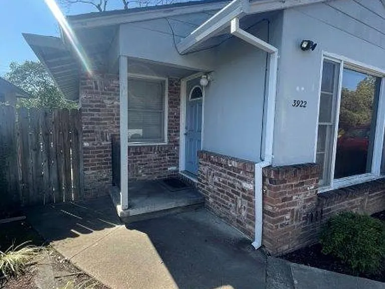 3922 Arden Way — Photo 20