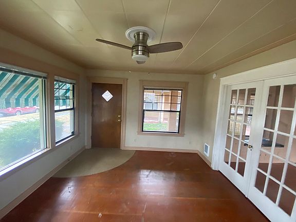 3rd image of 612-640 NW Broadway St #630-1