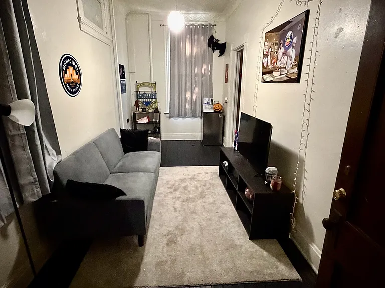 2327 Stratford Ave #2 — Photo 7
