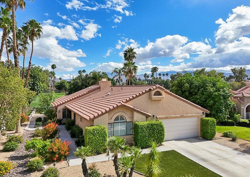1st image of 39985 Sweetwater Dr