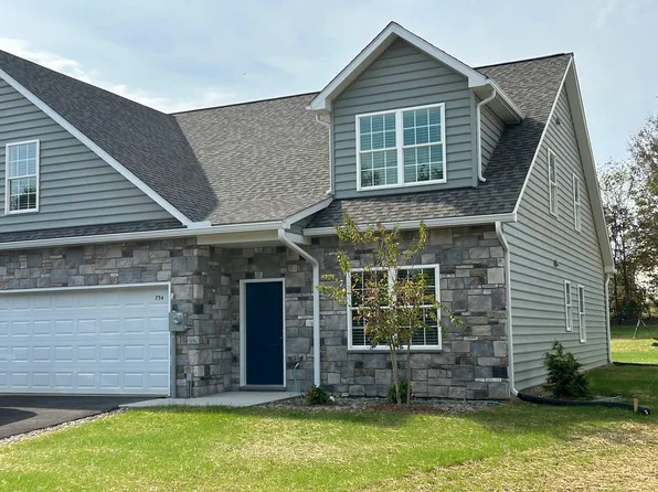 754 Hykes Rd, Greencastle, PA 17225