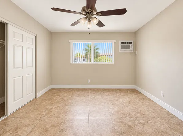 520 NE 44th St APT 1, Boca Raton, FL 33431