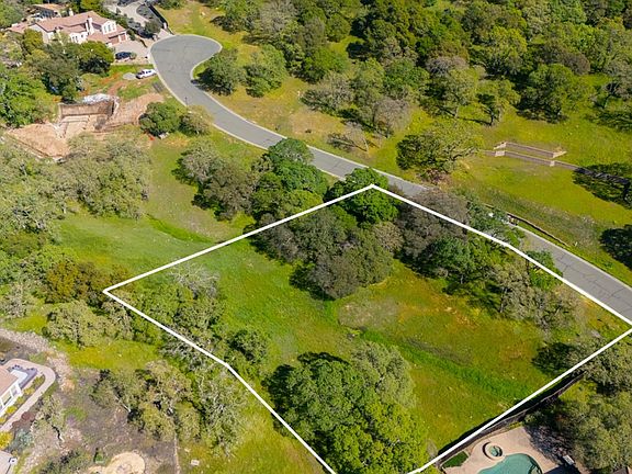 5th image of 743 BRIDLE RIDGE Court