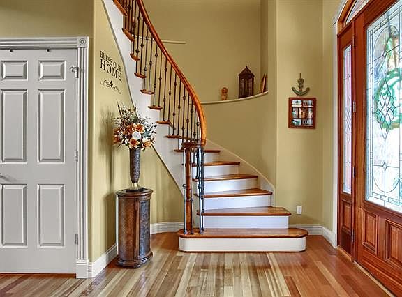 2nd image of 11 Kensington Ct