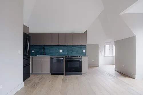2228 N Kedzie Blvd #301 Photo 1