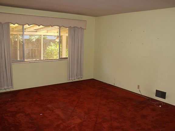 5th image of 1250 Glenn Ave