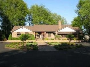 292 Center Church Rd #RC, Grove City, PA 16127