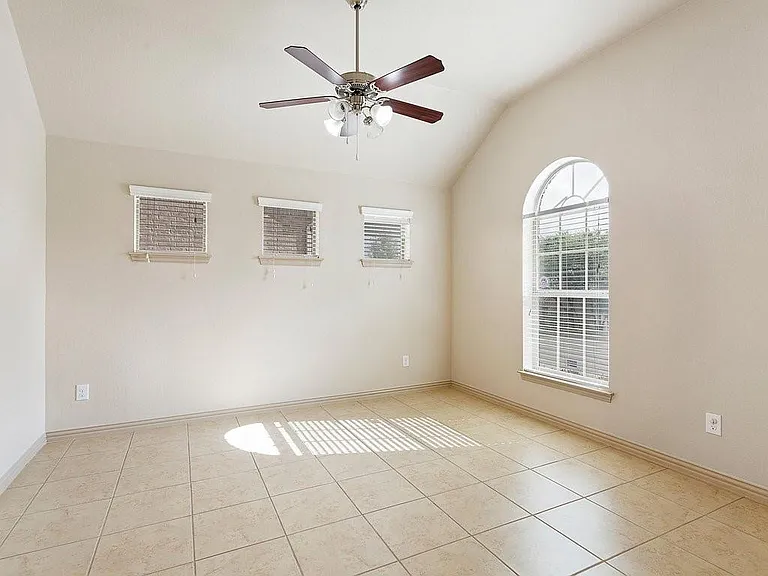 521 Walsh Hill Trl — Photo 5