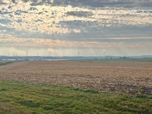 4 County Road 124, Lake Benton, MN 56149