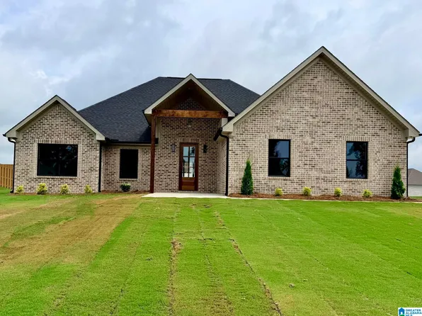 170 Crest Loop Rd, Clanton, AL 35045