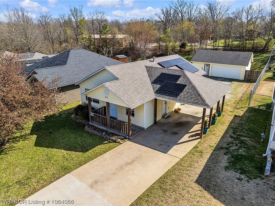 1017 S East St, Rogers, AR 72756 Zillow