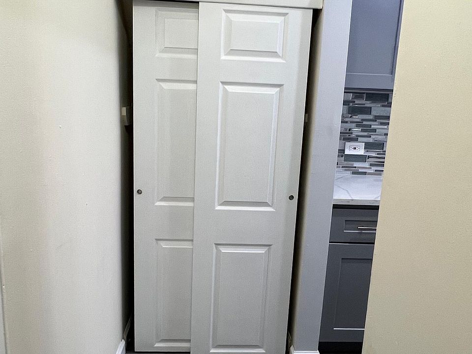 1st image of 13727 158th St APT 2