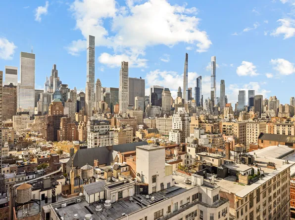 167 East 67th Street image 20 of 33