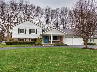 1206 Maplewood Dr, Piqua, OH 45356
