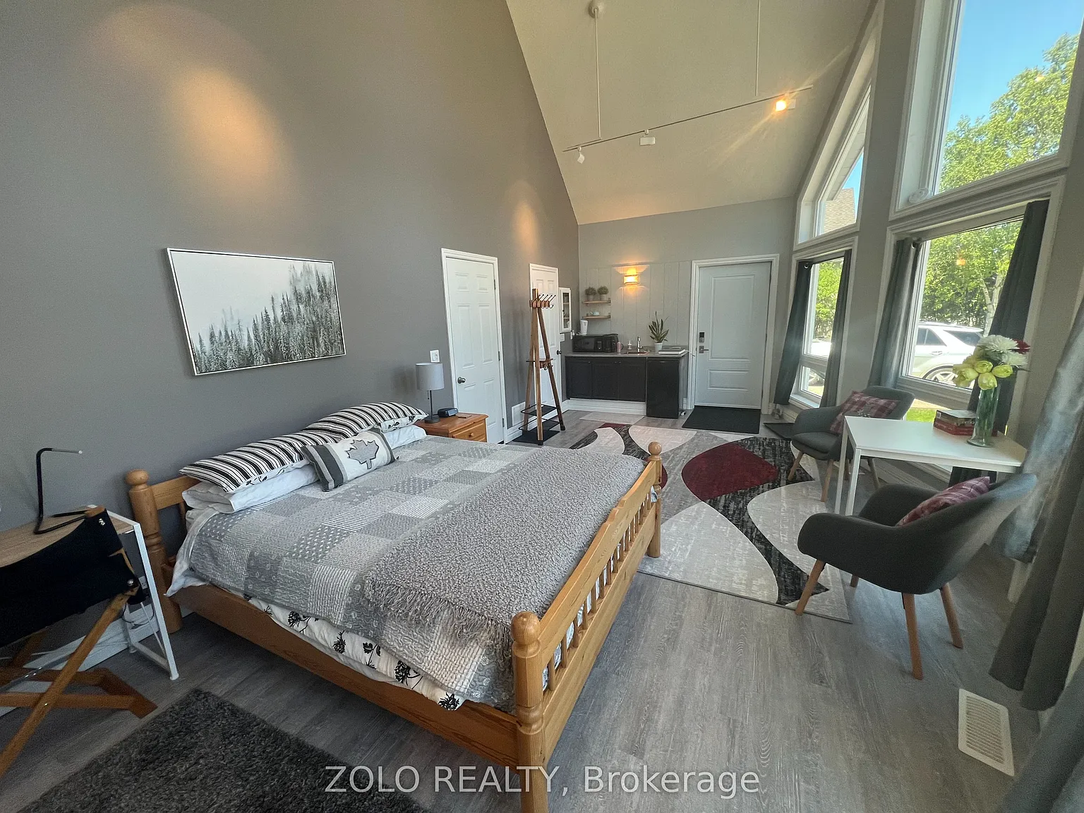 6 bed, $4,500 — Photo 3
