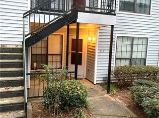 613 Windchase Ln, Stone Mountain, GA 30083