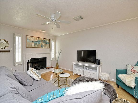 3rd image of 1803 River Crossing Cir APT D