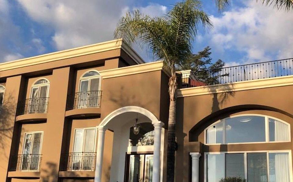 1st image of 520 N Sunset Canyon Dr