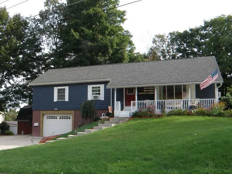 222 Mound St photo 1