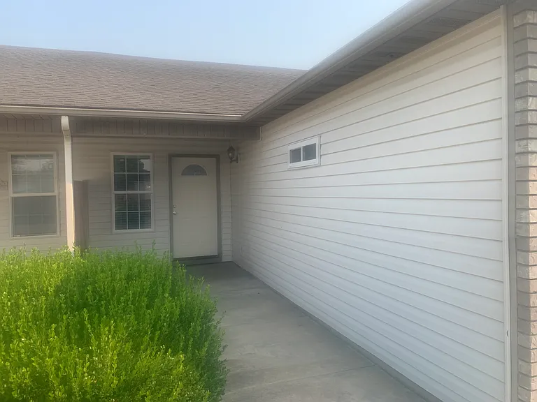 10554 W Lone Wolf Ln — Photo 2