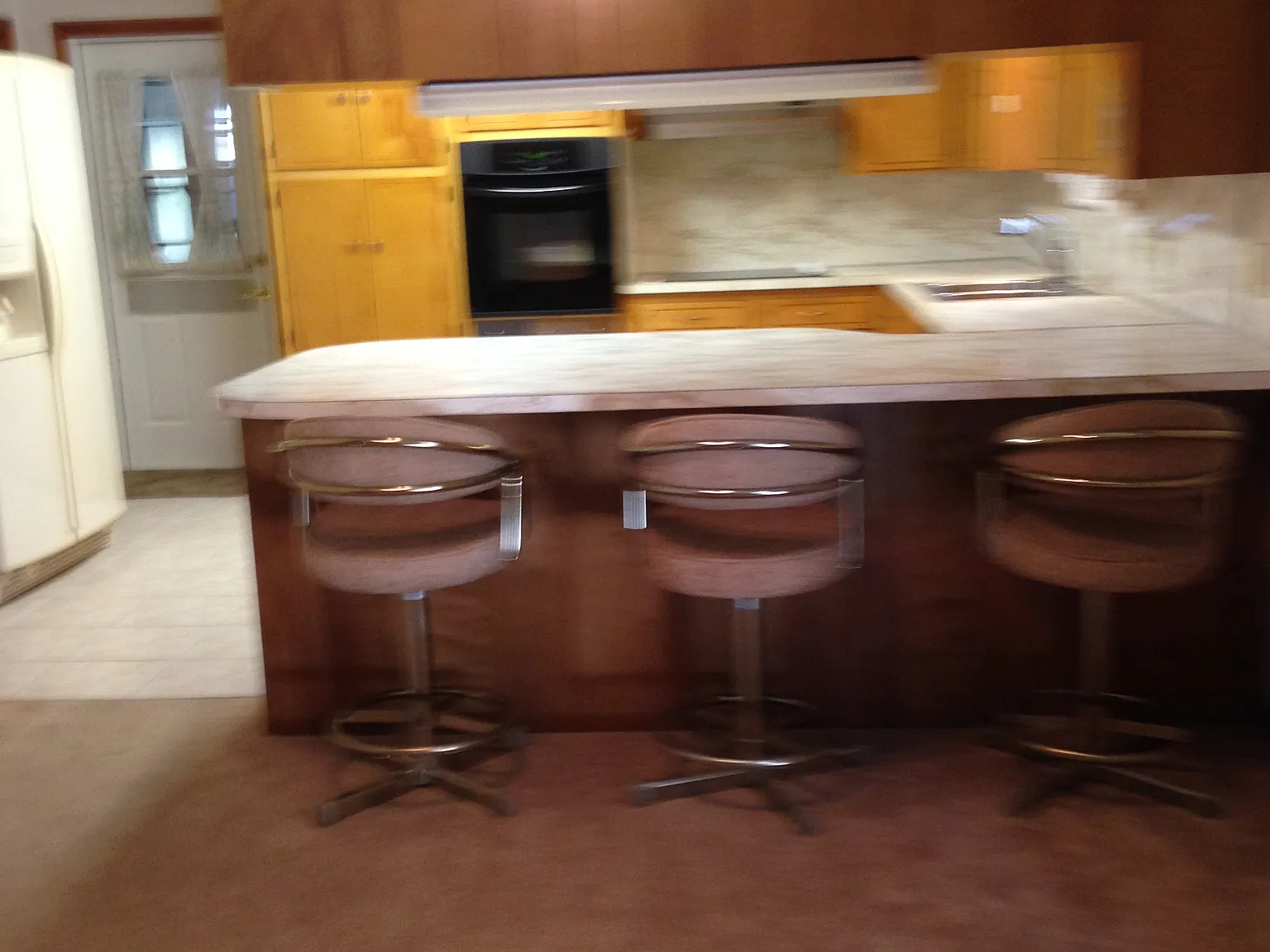 3 bed, 2220 sqft, $1,900 — Photo 3