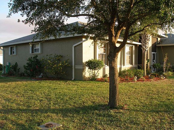 3rd image of 9378 Lake Abby Ln
