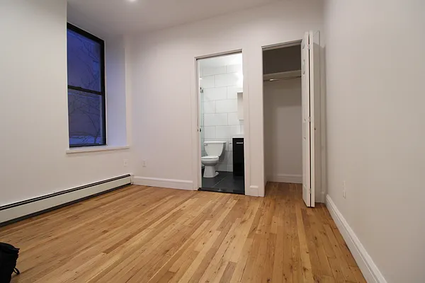 Rented by Blip LLC | media 23