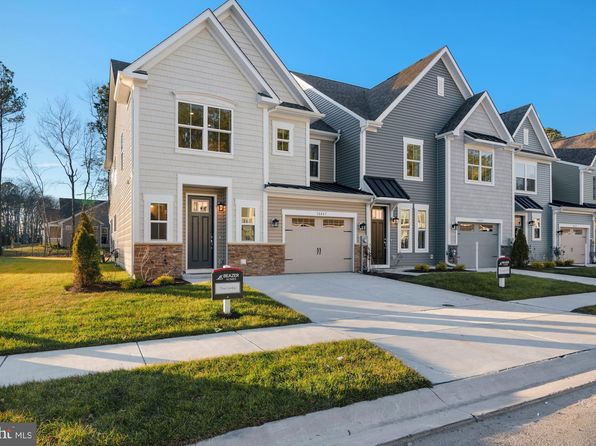 4231 Market Place Dr, Perry Hall, MD 21128
