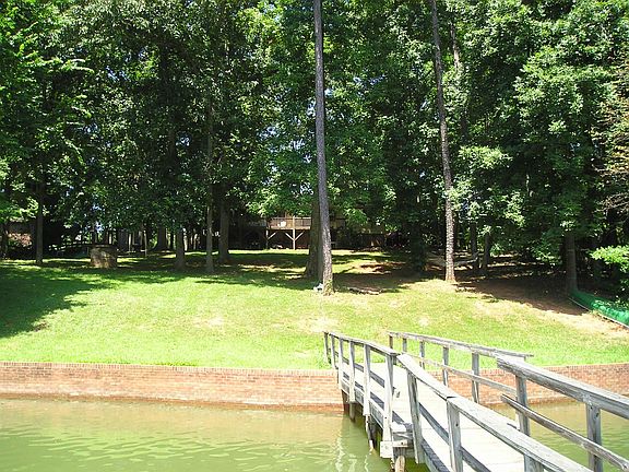 4th image of 245 Pintail Run Ln