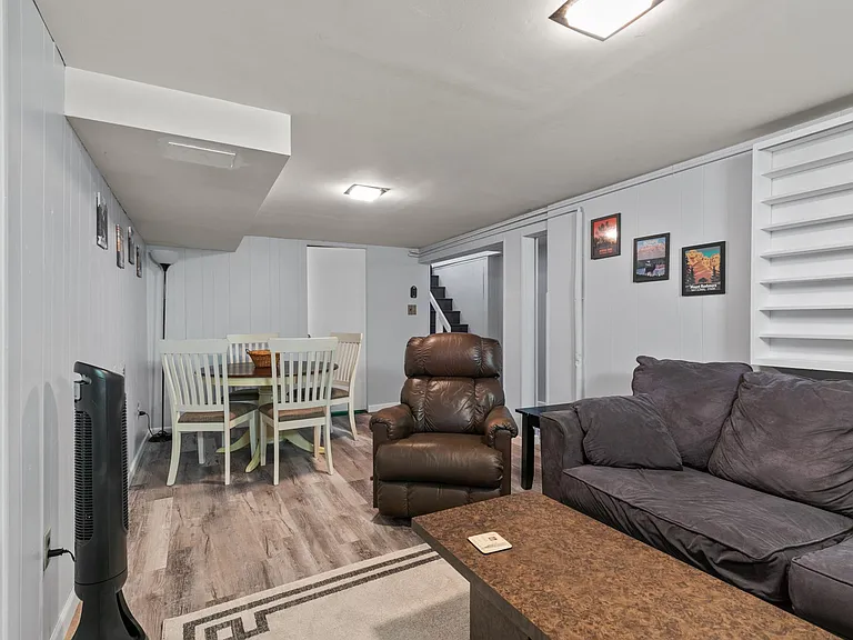 7 Casey Dr — Photo 20