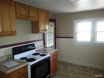 5th image of 701 Camilla St