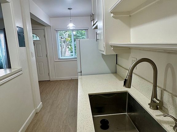 Stainless oversize sink