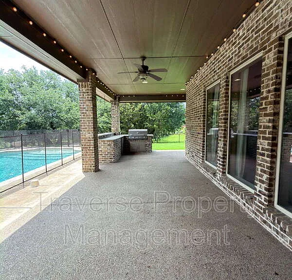 129 Acorn Ln — Photo 33