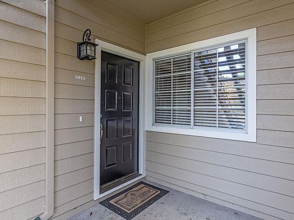 3rd image of 5855 Lake Crowley Pl