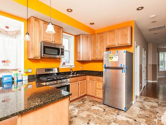 2nd image of 4646 N St Louis Ave #2