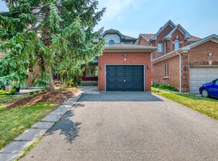5935 Dalebrook Cres, Mississauga, ON L5M 5S1