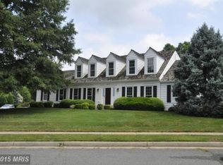 4605 Sutton Oaks Dr, Chantilly, VA 20151