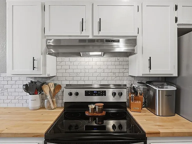 10316 Glascow Dr — Photo 11